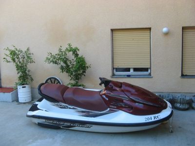 jet-ski